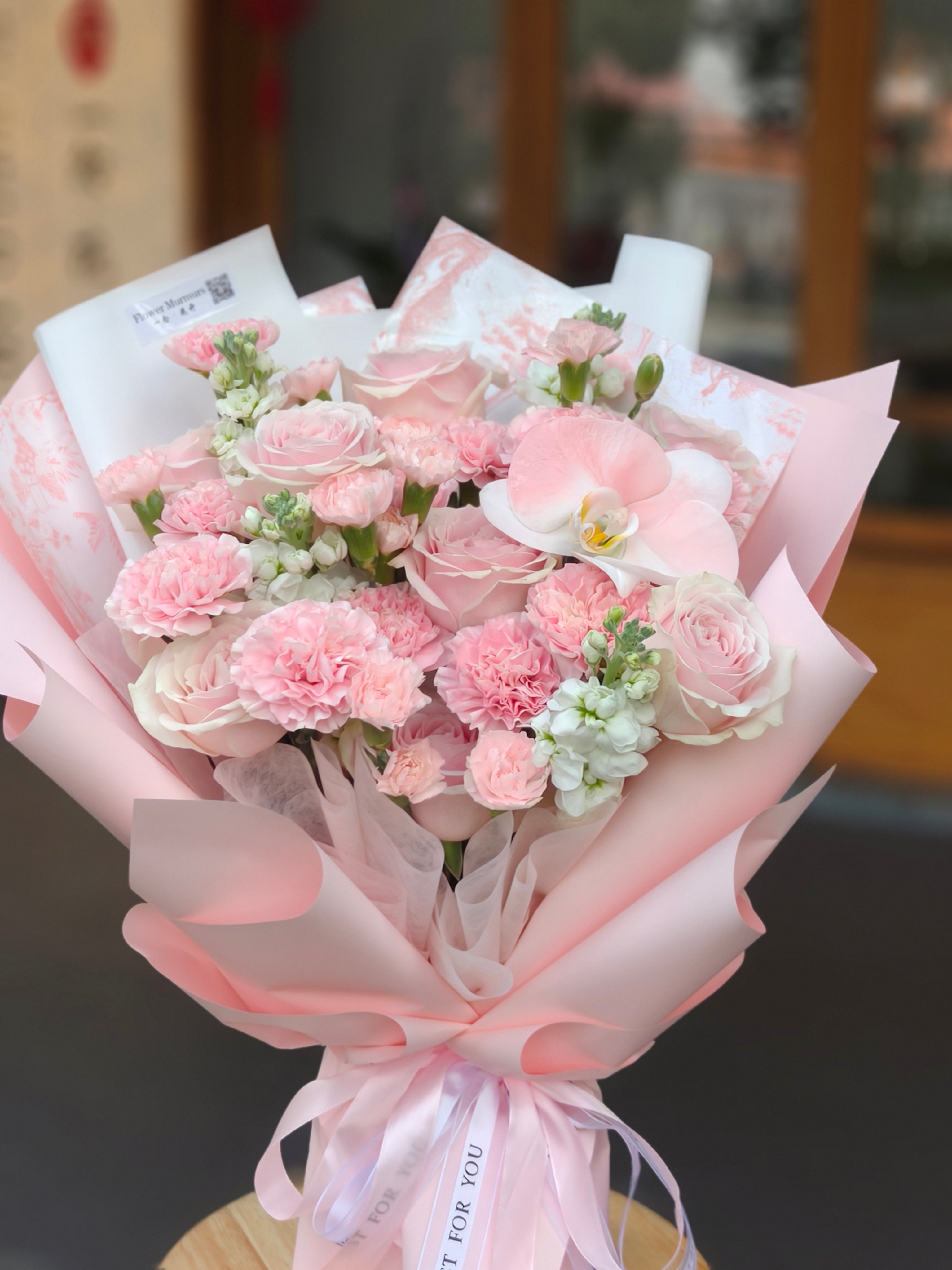 Blush Whisper Bouquet 粉漾花语花束