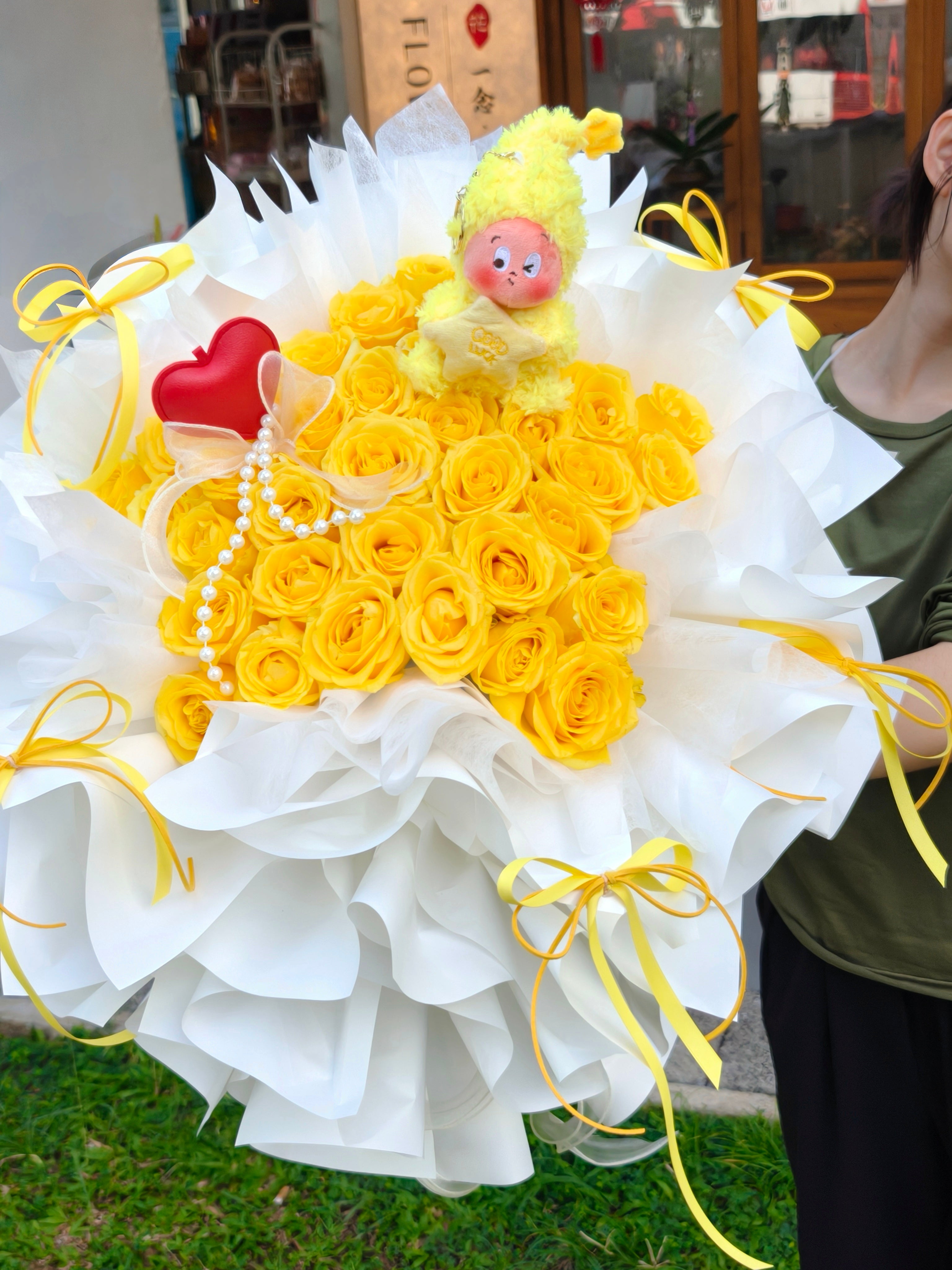 Golden Star Yellow Rose Bouquet 金枝玉叶星星人黄玫瑰花束
