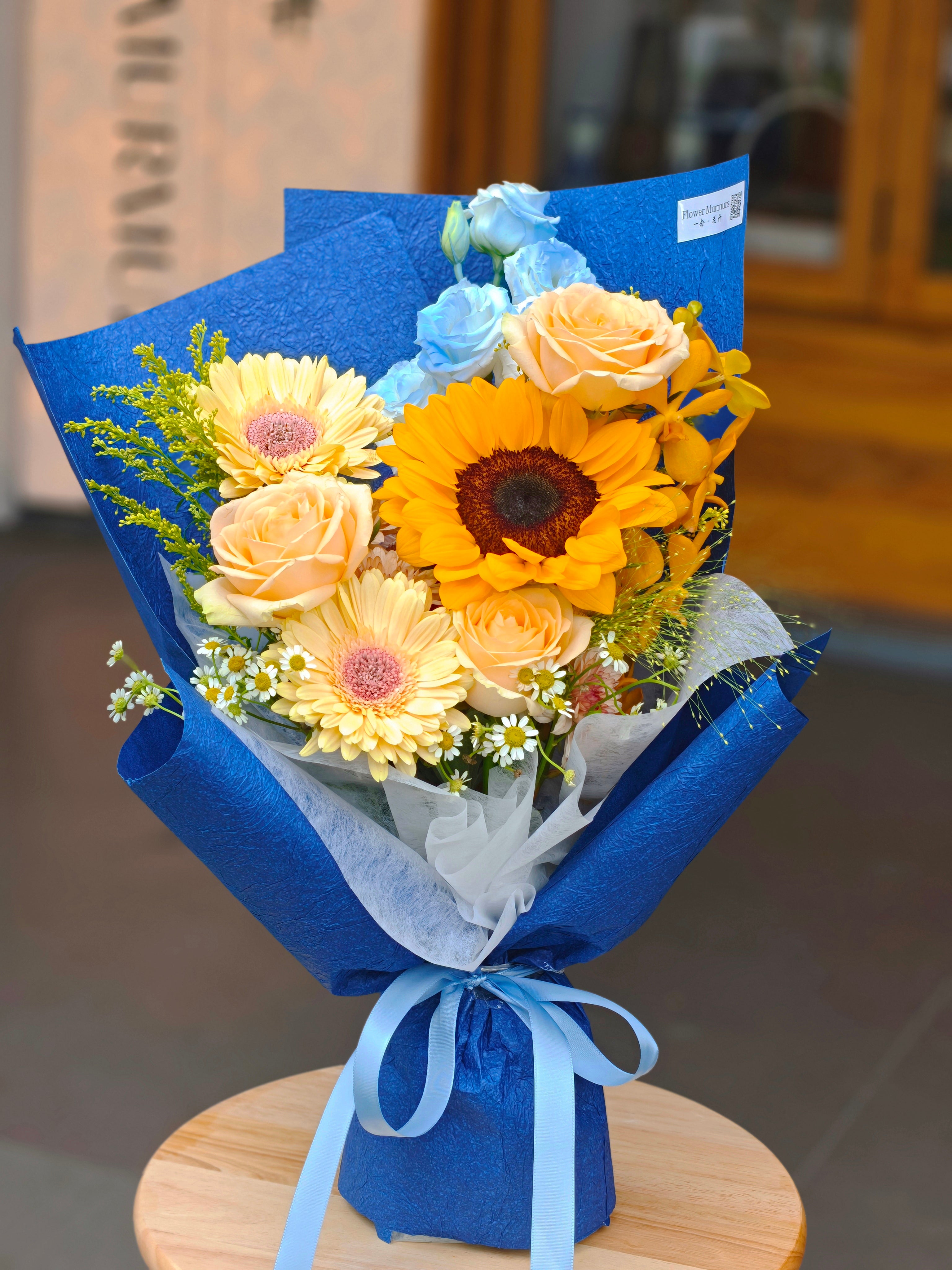 Sunflower & Champagne Rose Graduation Bouquet 向日葵香槟玫瑰毕业花束
